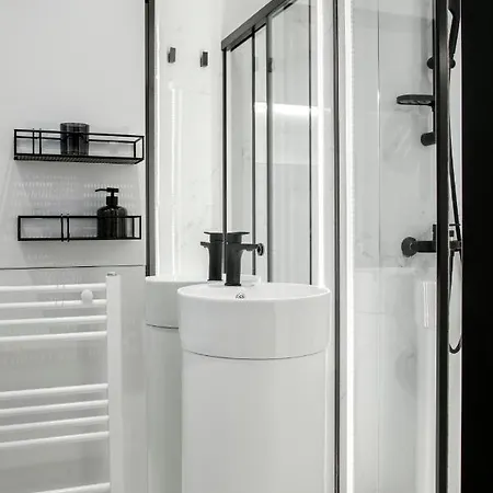 Appartement Ultra Chic Modern 4 Bedrooms In *